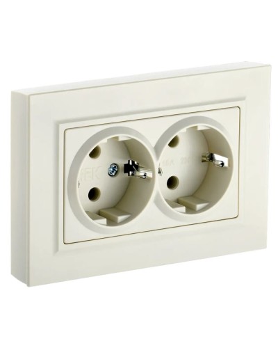Розетка 2-местная с з/к РСш12-3-БрКр бежевый BRITE (BR-R24-16-K10-F). Розетка с заземлением с защитными шторками в сборе. IEK в Белгороде