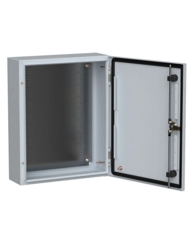 ЩМП-50.40.15 УХЛ1 IP66 500x400x150 TITAN 5 (TI5-10-N-050-040-015-66). Шкаф металлический с монтажной платой. IEK в Белгороде